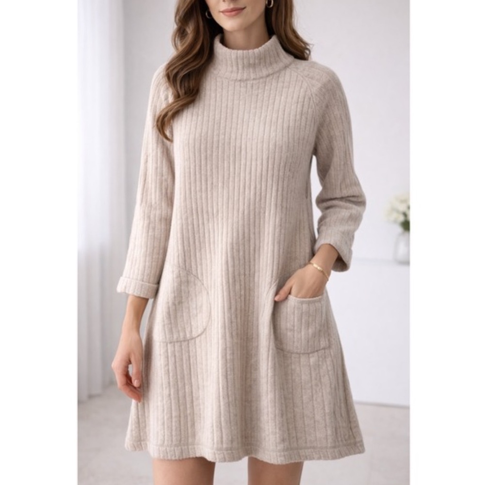The Territory Ahead CreamBeige Lambswool Blend  Ribbed Mock Neck Sweater Dress L